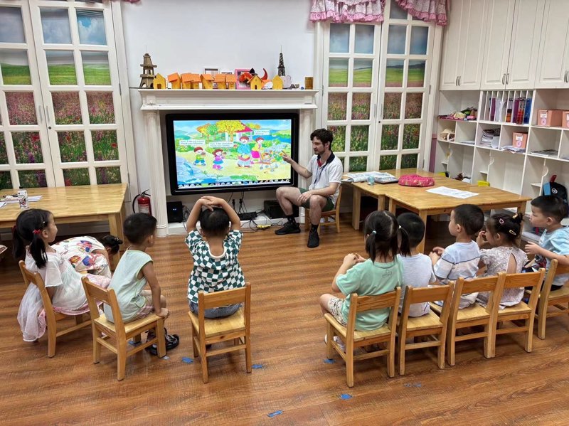 湖北培训行业新风向：线下课程与线上直播并举